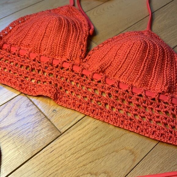 Xhilaration Halter sz MED Crochet Triangle Bikini Top Orange - Picture 3 of 7